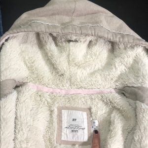 H&M logg zip up hoodie.